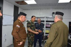 FB_IMG_1700309406979-300x200 قائد شرطة بغداد الكرخ : وجهنا على تطوير العمل الاداري وتبسيط الاجراءات لمعاملات الشهداء والجرحى