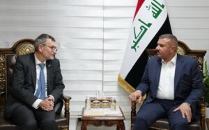 IMG_20231125_104105_203-300x188 وزير الداخلية يلتقي وكيل الامين العام للامم المتحدة
