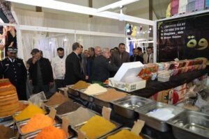 FB_IMG_1703496568390-300x200 محافظ ميسان يفتتح مهرجان التسوق المصري الأول تحت عنوان "مصر في ميسان" بمشاركة خمسة دول عربية