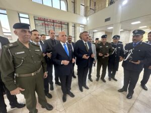 IMG-20231205-WA0107-300x225 وزيرا الداخلية والخارجية يفتتحان غرفة عمليات مشتركة وقسم الجواز الإلكتروني الدبلوماسي