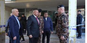 upload_1702707284_1469698468-660x330-1-300x150 وزير الداخلية يتفقد القطعات الامنية المسؤولة عن حماية مراكز الاقتراع في بغداد