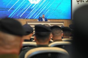 IMG_20240229_162740_238-300x200 لأدائهم المهام والواجبات المناطة بهم بشكل متميز.. وزير الداخلية يكرم عددا من الضباط والمنتسبين والموظفين