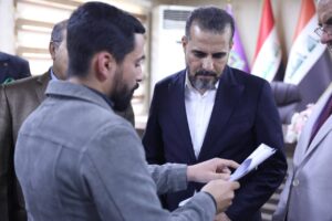 IMG_20240326_235416_278-300x200 حسين مؤنس يقيم ندوة  عن ( الآثار الاقتصادية المترتبة على تحقيق الاستقلال المالي في العراق )