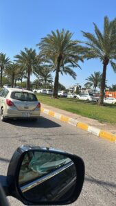 IMG-20240417-WA0063-169x300 الازدحام يشل حركة السيارات على شارع المطار