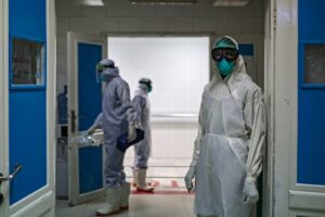 202107yemen_covid_vaccines_healthcare_workers-300x200 كورونا يطل برأسه ثانية ويثير المخاوف في امريكا