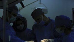 Doc-P-489114-638518708187193304-300x169 الصحة النيابية: إصابات الايدز الأخيرة جاءت من مراكز التجميل