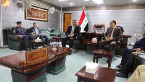 FB_IMG_1715868986839-300x169 مشيداً بدور القضاء في مساندة الأجهزة الأمنية.. وزير الداخلية يلتقي رئيس محكمة استئناف محافظة ميسان