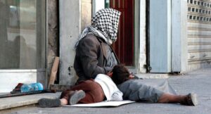 Local-300414-5-300x162 بعضهم  مدمنو مخدرات ...المتسولون..  آفة مجتمعية  دون علاجات حقيقية