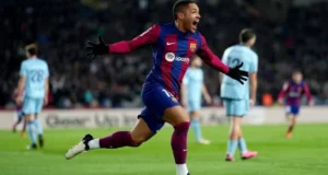  نادي برشلونة يتلقى ثلاثون عرضا لفيتور روكي