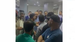 Doc-P-490954-638537712466671977-300x169 عراقيون يستلقون على أرض مطار دمشق وفوضى عارمة بعد تأخر رحلة عودتهم 14 ساعة