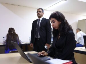 ExtImage-1576642-707847936-300x225 أكثر من 51 ألفاً يؤدون الامتحان التنافسي للقبول في الدراسات العليا (صور)