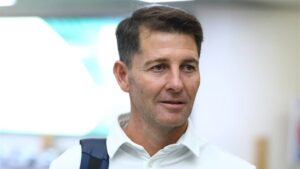 Doc-P-504460-638656187085945481-300x169 كاساس يجري اتصالين هاتفيين مع أيمن حسين ودوسكي.. ماذا دار بينهم؟