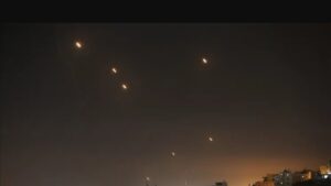 Doc-P-504466-638656218451795803-300x169 وسيط عراقي أوصل رسالة من إسرائيل لإيران قبل ساعة من هجوم الفجر