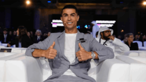 Doc-P-511091-638709280308236228-300x169 رونالدو: سأمتلك ناديا كبيرا