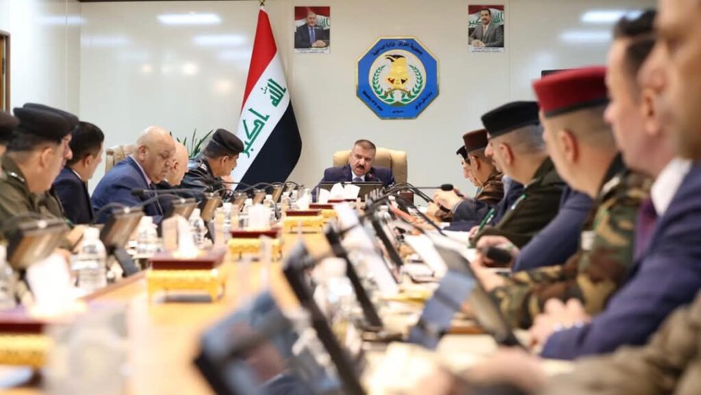 fb_img_173425292072762583433835642655-1024x578 مؤكدا على تكثيف الجهد الاستخباري والاهتمام بتأمين الحدود الدولية .. وزير الداخلية يترأس اجتماع هيئة رأي الوزارة