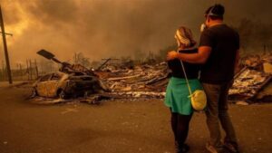 Doc-P-512312-638719966160207893-300x169 حرائق كاليفورنيا.. "عواصف النار" تتسبب بنزوح مئات المشاهير في هوليود