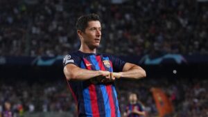 Doc-P-512573-638722210412631046-300x169 ليفاندوفسكي يحذر برشلونة من "لكمة" الريال غداً