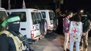 Doc-P-514122-638733833651838833-300x169 تفاصيل تبادل الرهائن الثاني بين حماس وإسرائيل.. هل سينجح؟