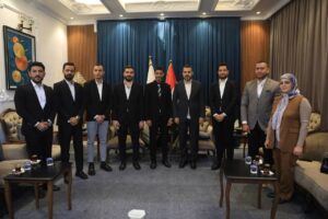 IMG_20250116_171429_752-300x200 النائب حسين مؤنس يلتقي الخريجين لإكمال تعيينهم في محافظة بغداد