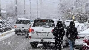 Doc-P-515655-638745922572929275-300x169 لا تسافروا.. أمطار رعدية وثلوج في هذه المناطق