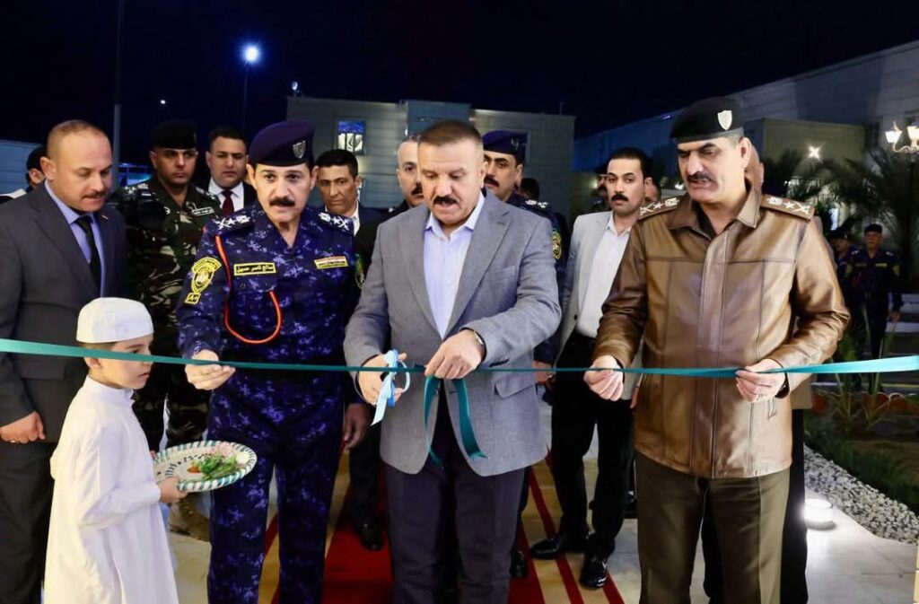 fb_img_17411997952418624117784889516914-1024x673 في التفاتة إنسانية تعكس الوفاء لتضحيات الأبطال.. وزير الداخلية يشارك أسر الشهداء والجرحى الأبطال مأدبة إفطار رمضانية في قيادة قوات الشرطة الاتحادية
