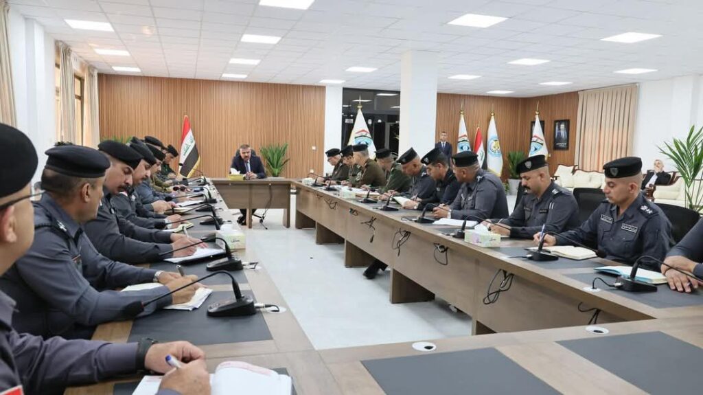 fb_img_17414619445741971308313414655685-1024x575 متابعة المناهج التدريبية يزور السيد معالي وزير الداخلية مديرية النجدة التخصصية ويعقد اجتماعاً مع القادة والضباط