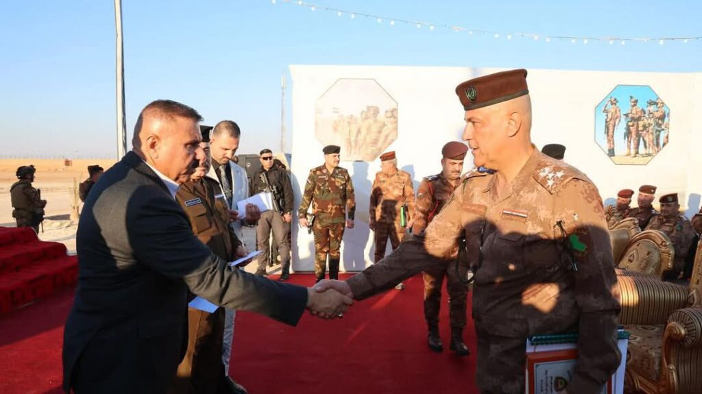 fb_img_17418036690994061505155853471300-1024x575 وزير الداخلية يلتقي عدداً من الضباط والمنتسبين في قيادة حدود المنطقة الثانية ويشيد بجهودهم في تأمين الحدود الدولية ويكرم المتميزين