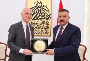 fb_img_17445687064116649160726517810296-300x203 معالي وزير الداخلية يلتقي وفداً من الكونغرس الأمريكي لبحث تعزيز التعاون والتنسيق