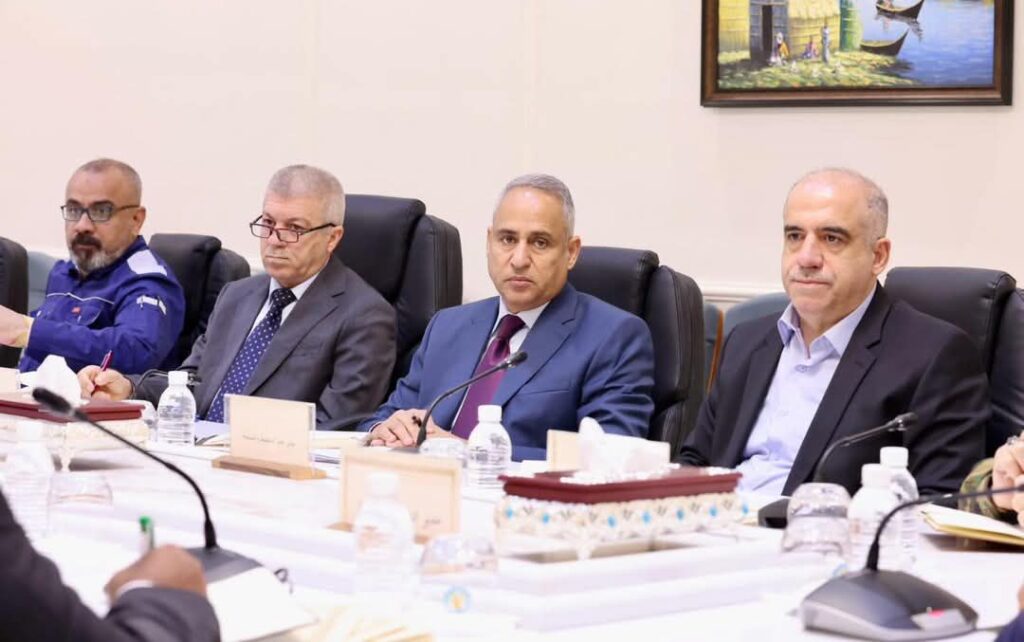 fb_img_17450544448608890543110527835255-1024x642 معالي وزير الداخلية السيد عبدالأمير الشمري يترأس اجتماعاً لمناقشة تطوير مشروع الاستجابة والسيطرة المركزية ومنظومة كاميرات المراقبة الذكية