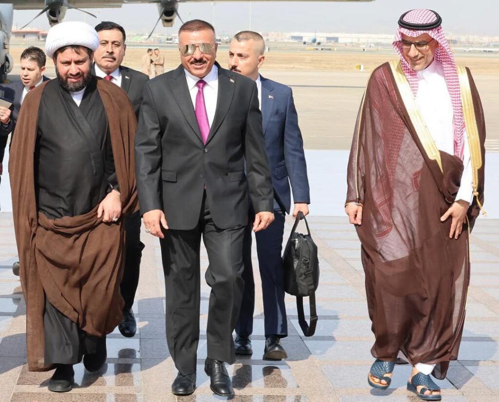 fb_img_17452540551417846029151156114062-1024x825 معالي وزير الداخلية يصل المملكة العربية السعودية ويلتقي نظيره السعودي برفقته رئيس هيئة الحج والعمرة العراقية