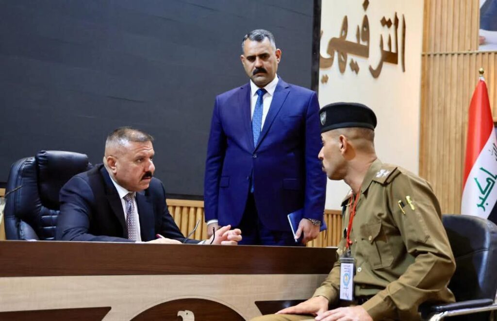 fb_img_17457696873137325967424232884506-1024x661 خلال مقابلاته الأسبوعية.. وزير الداخلية السيد عبد الأمير الشمري يشدد على استمرار متابعة احتياجات وطلبات أسر الشهداء والجرحى والمواطنين والمنتسبين ، والإهتمام بالحالات الإنسانية