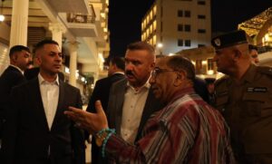 FB_IMG_1757952225146-300x181 وزير الداخلية يتفقد شارع المتنبي ومركز شرطة باب المعظم في بغداد