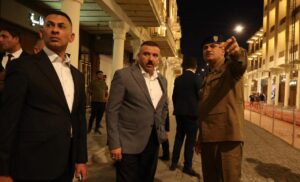 FB_IMG_1757952231186-300x182 وزير الداخلية يتفقد شارع المتنبي ومركز شرطة باب المعظم في بغداد