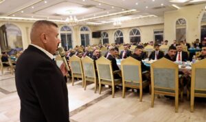 FB_IMG_1758091452865-300x179 وزير الداخلية يكرم الكوادر التدريبية احتفاءً بتخرج الدورة (30) في المعهد العالي