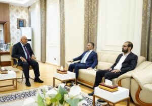 FB_IMG_1758092521913-1-300x210 محافظ كربلاء والنائب المسلماوي يبحثان تعزيز التعاون المشترك لخدمة أبناء المحافظة