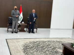 FB_IMG_1758585352301-300x225 الأمين العام للانتفاضة الشعبانية يكرم محافظ كربلاء بدرع الإبداع تقديراً لإنجازاته المتميزة
