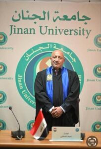 fb_img_17609757689206208825142337323992-204x300 محافظ كربلاء المقدسة ينال شهادة الدكتوراه بدرجة "جيد جدًا" من جامعة الجنان